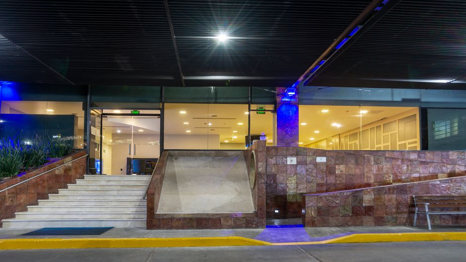 Holiday Inn Express Mexico Santa Fe Exterior