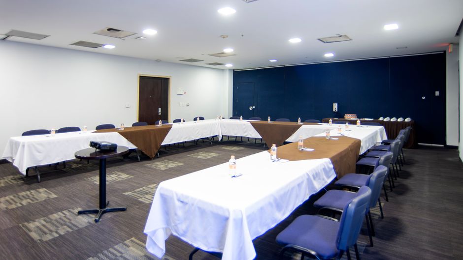Holiday Inn Express Mexico Santa Fe Meeting