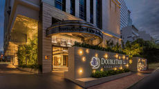 DoubleTree by Hilton Bangkok Ploenchit