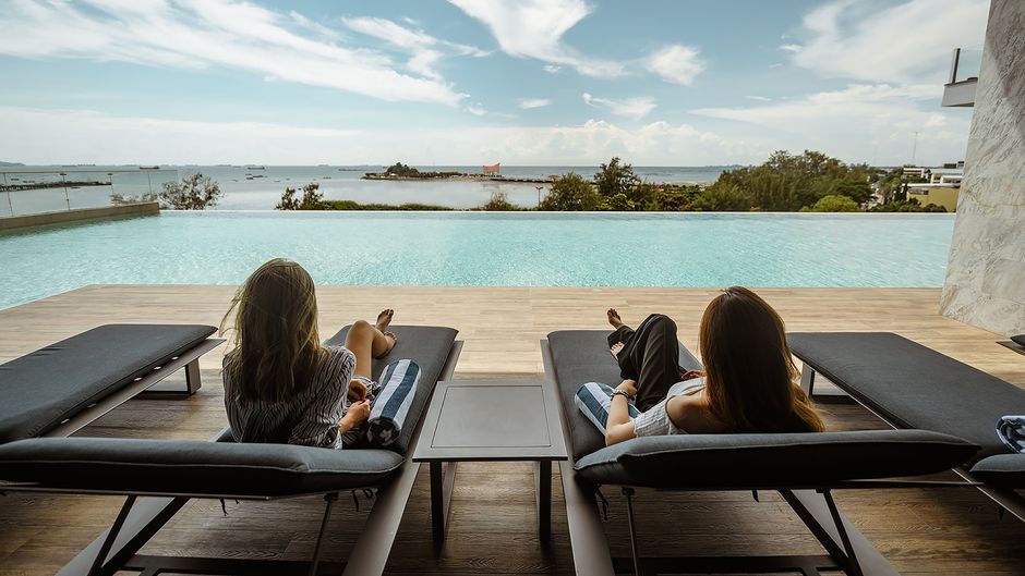 Oakwood Hotel & Residence Sri Racha Pool