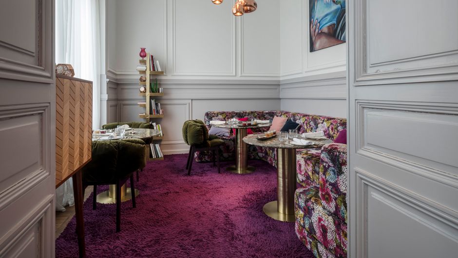YNDO Hotel Restaurant