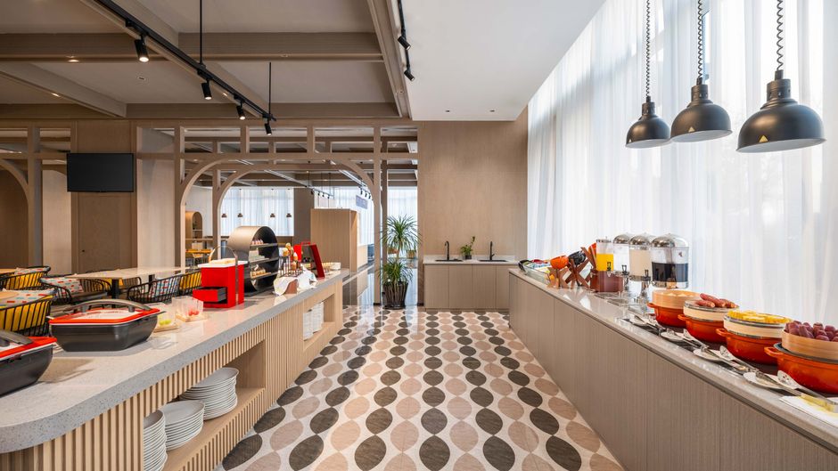 Holiday Inn Exp Taizhou Toumen Port Restaurant
