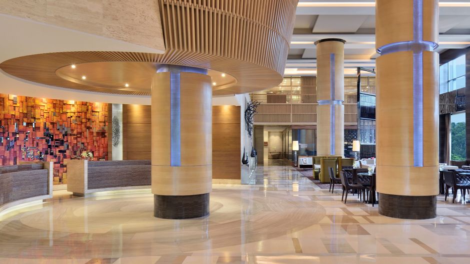 JW Marriott Hotel Chandigarh Lobby