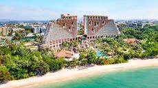 Centara Grand Mirage Beach Resort