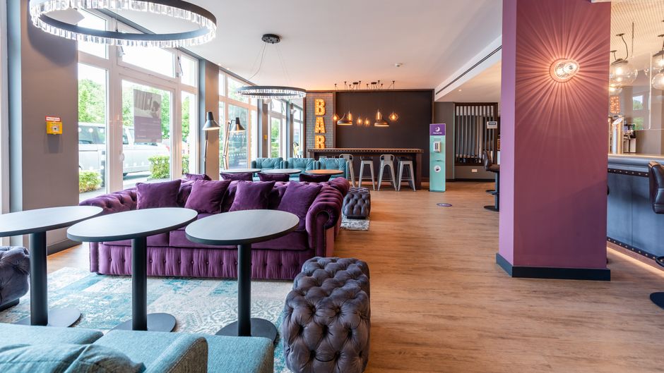 Premier Inn Munich Airport Ost Lobby