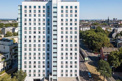 Premier Inn Cologne City Sud