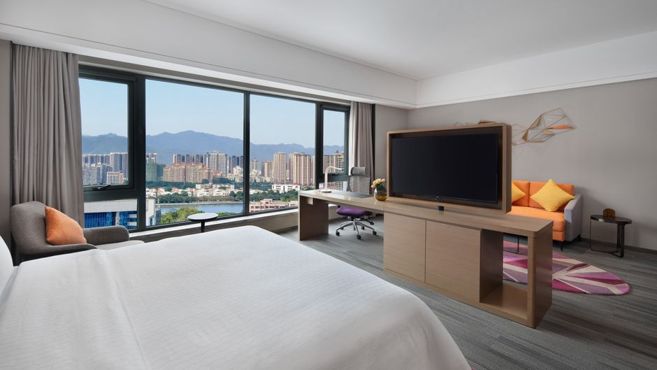 Hampton by Hilton South Railway Station Room