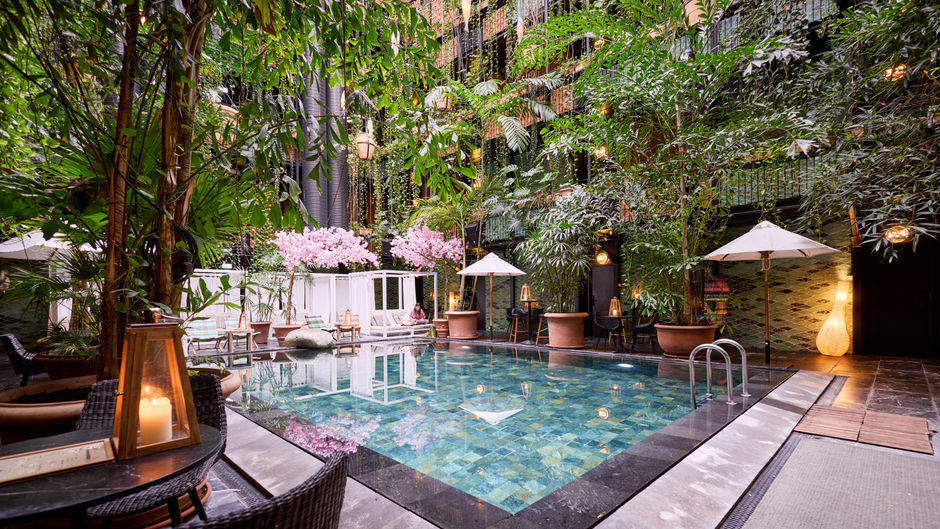 Manon Les Suites Pool