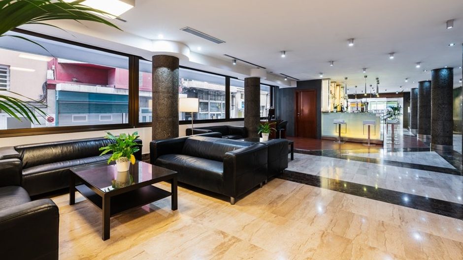 Exe Las Palmas Lobby