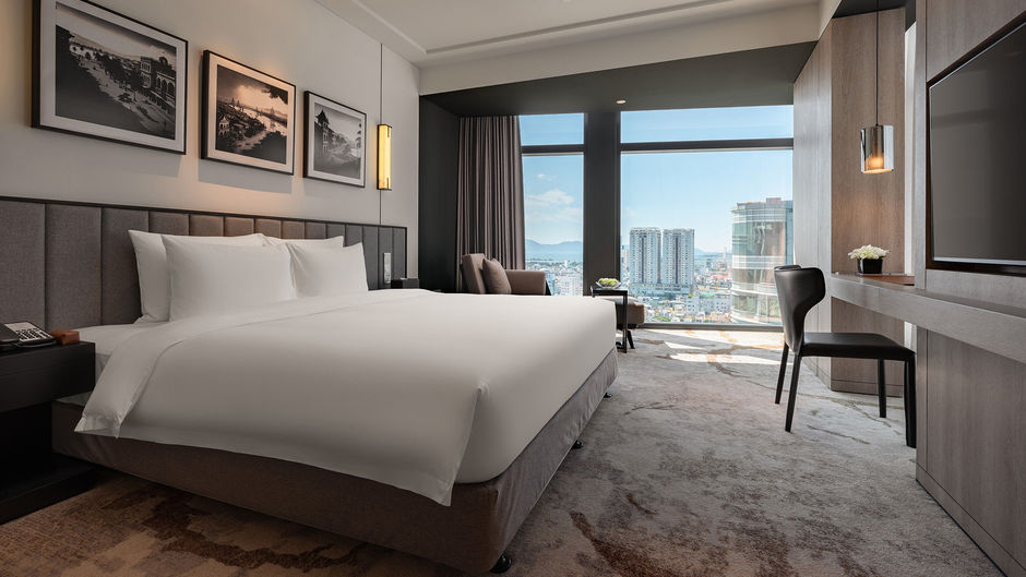 Crowne Plaza Danang City Centre Room
