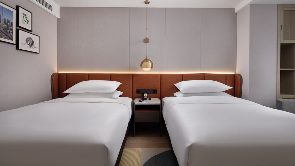 Home2 Suites by Hilton W Railway Station Room