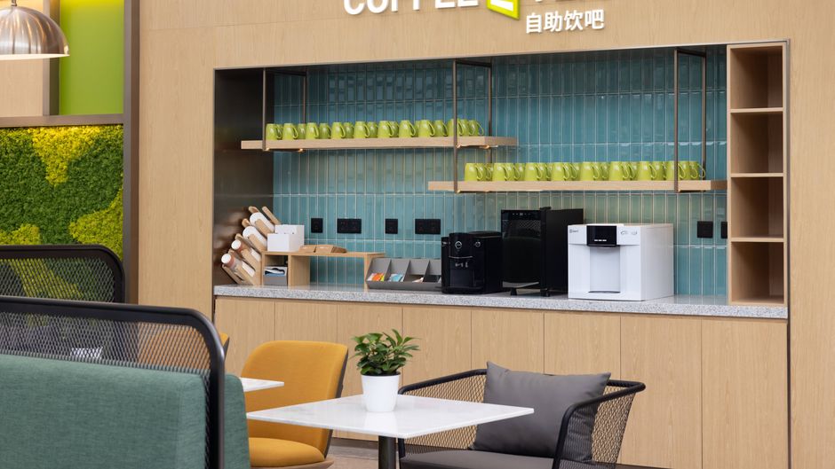Home2 Suites by Hilton W Railway Station Lobby