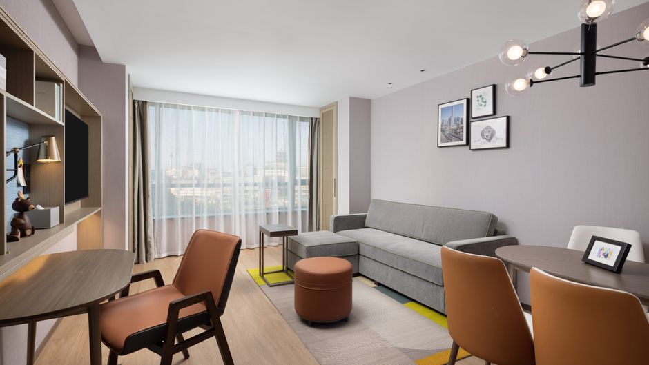 Home2 Suites by Hilton W Railway Station Room