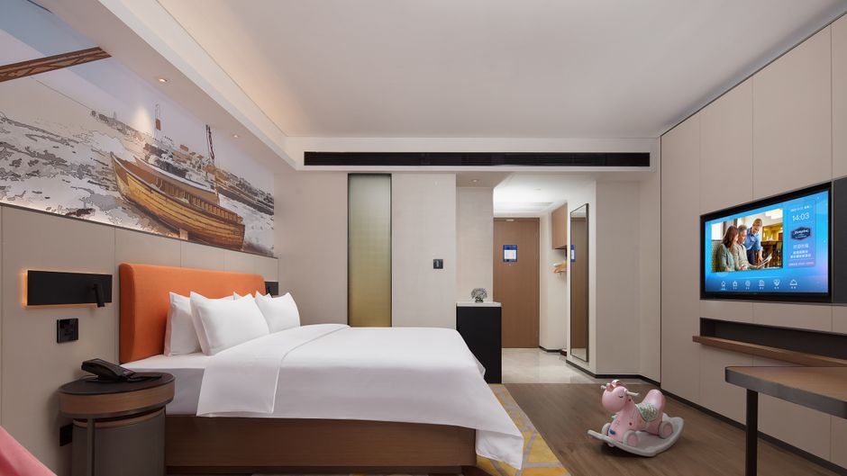 Hampton by Hilton Railway Statiion Room