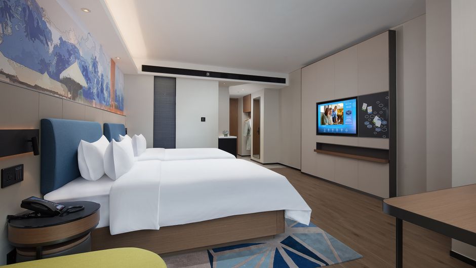 Hampton by Hilton Railway Statiion Room