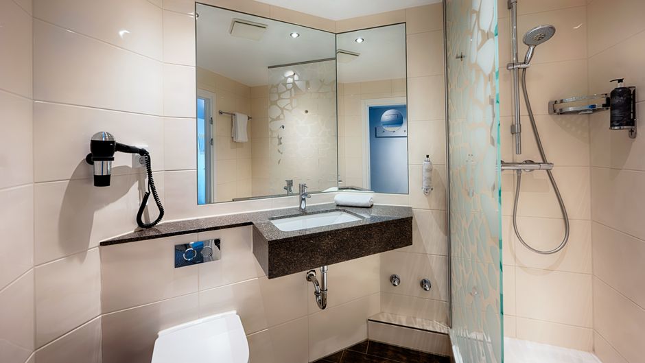 Premier Inn Stuttgart Bad Cannstatt Room