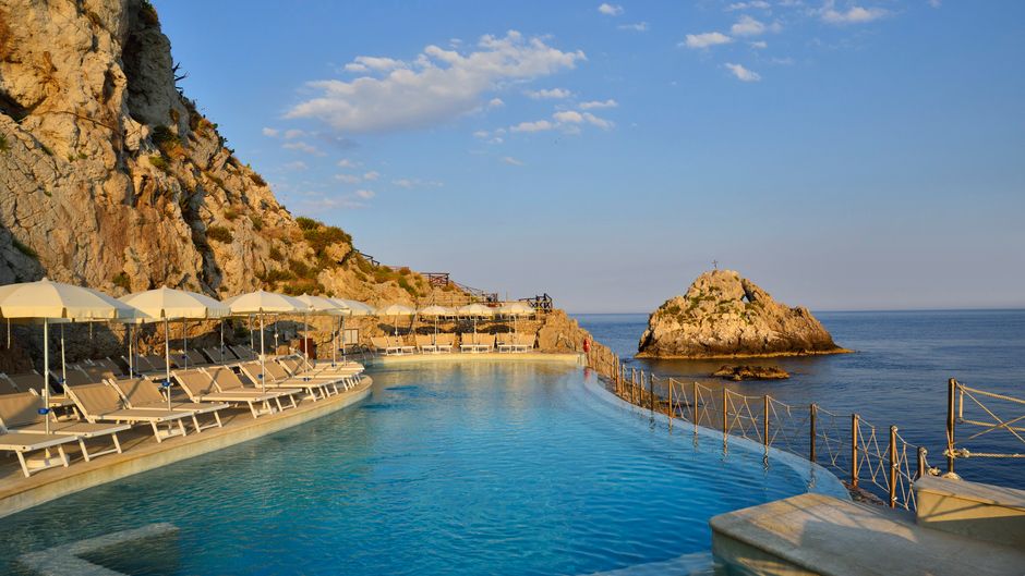 UNAHOTELS Capotaormina Pool