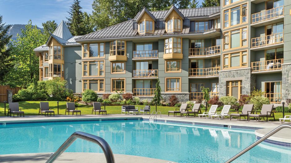 WorldMark Whistler Cascade Lodge Pool
