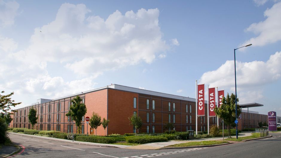 Premier Inn London Heathrow A. (Bath Rd) Exterior