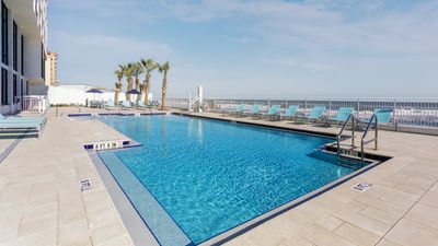 Holiday Inn Express Suites Oceanfront