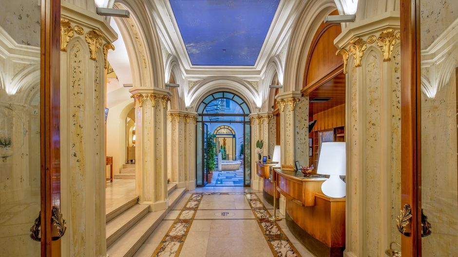 UNA Hotels Empire Roma Lobby