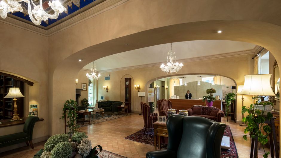 Posta Donini 1579 Lobby