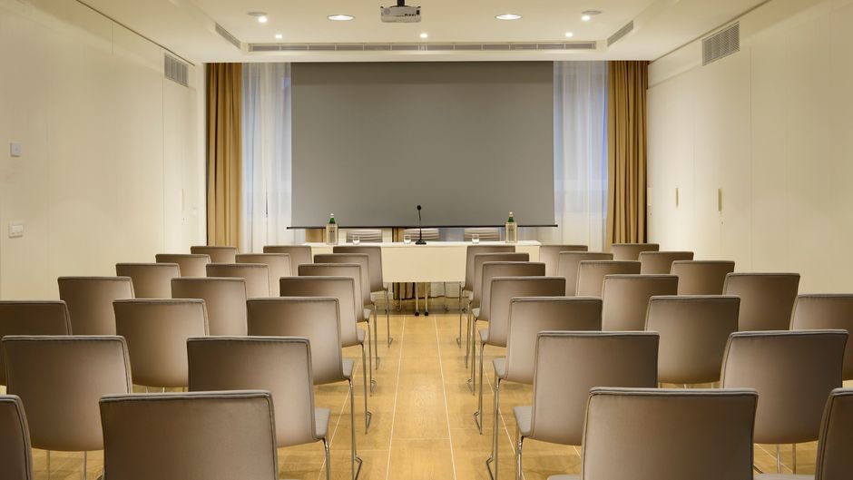 UNAHOTELS Century Milano Meeting