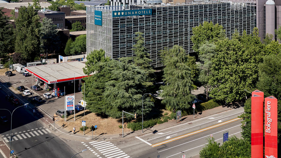 UNA HOTELS Bologna Fiera Exterior