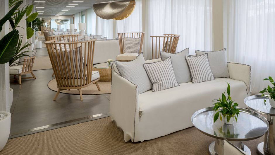UNAHOTELS Forte Dei Marmi Lobby
