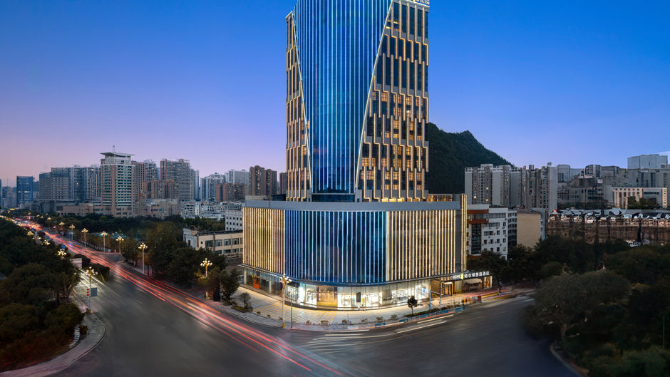 Home2 Suites Xingyi Jushan Plaza Exterior