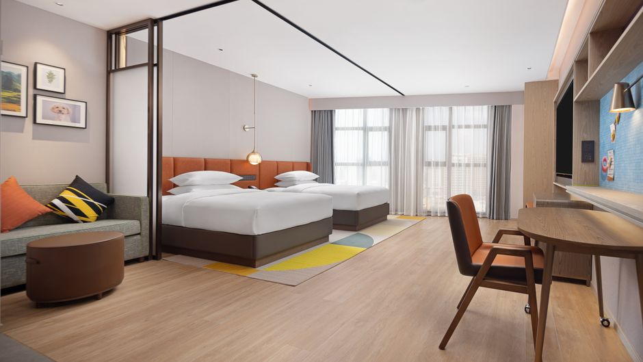 Home2 Suites Xingyi Jushan Plaza Room