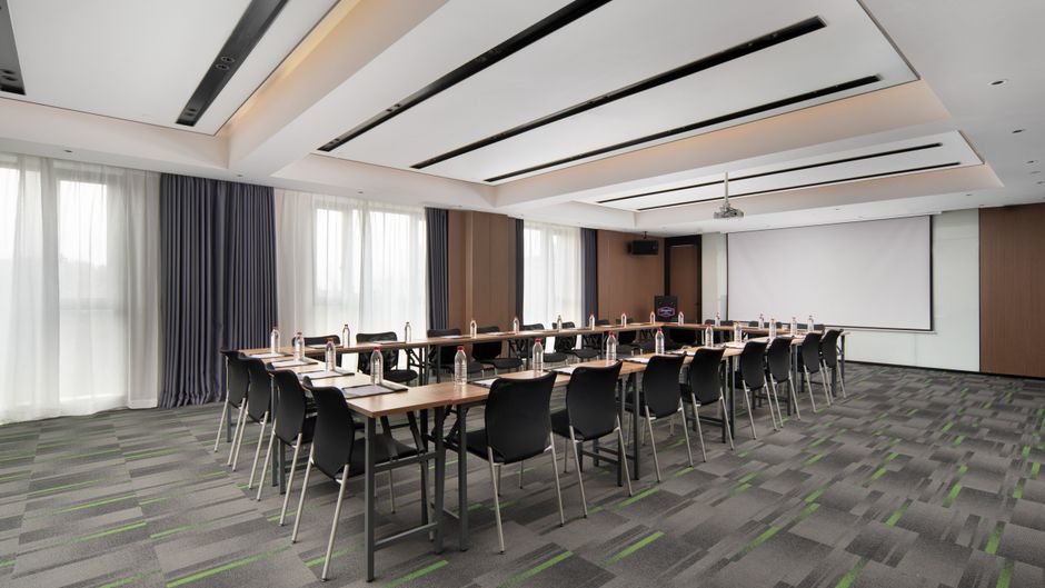 Hampton Inn Jiujiang Eight Mile Lake Meeting