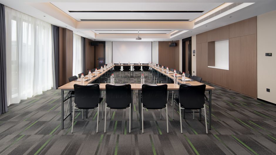 Hampton Inn Jiujiang Eight Mile Lake Meeting