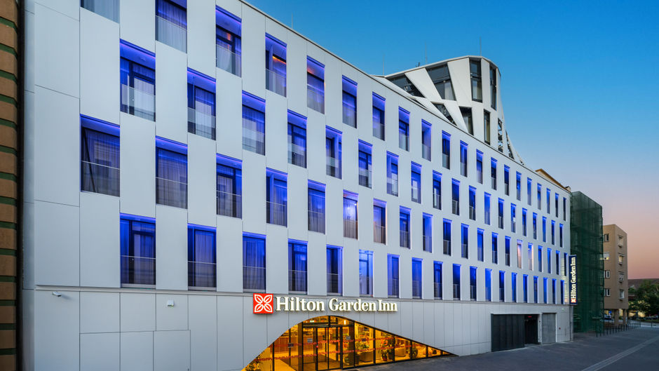 Hilton Garden Inn Debrecen City Center Exterior