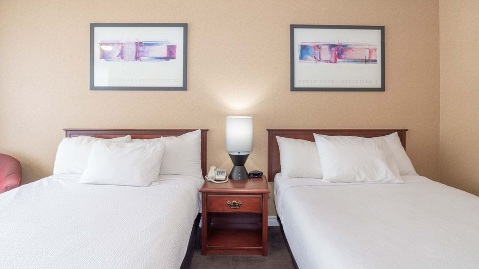 Sandman Hotel Castlegar Room