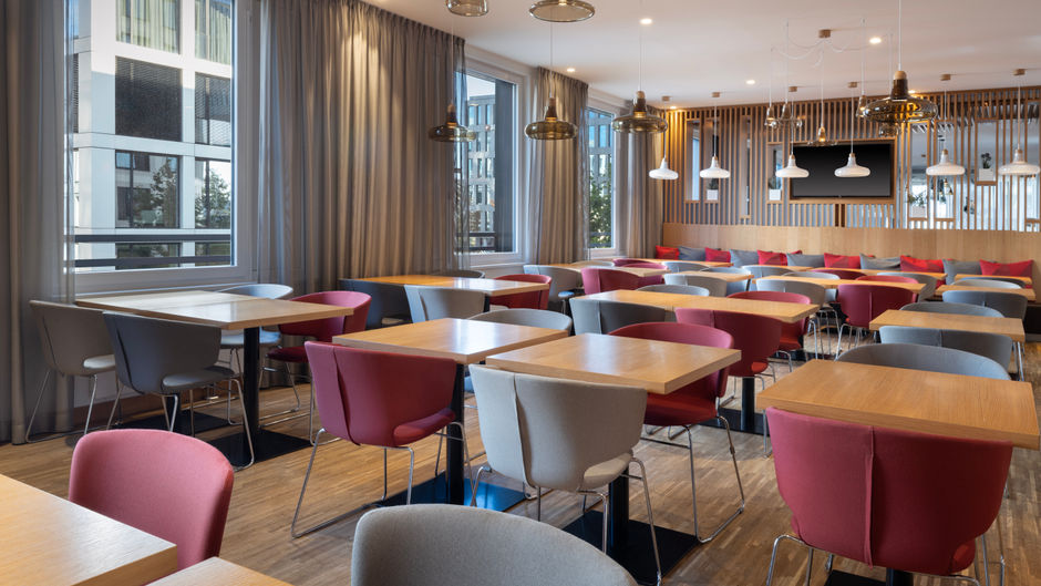 Holiday Inn Express Munich City West Restaurant