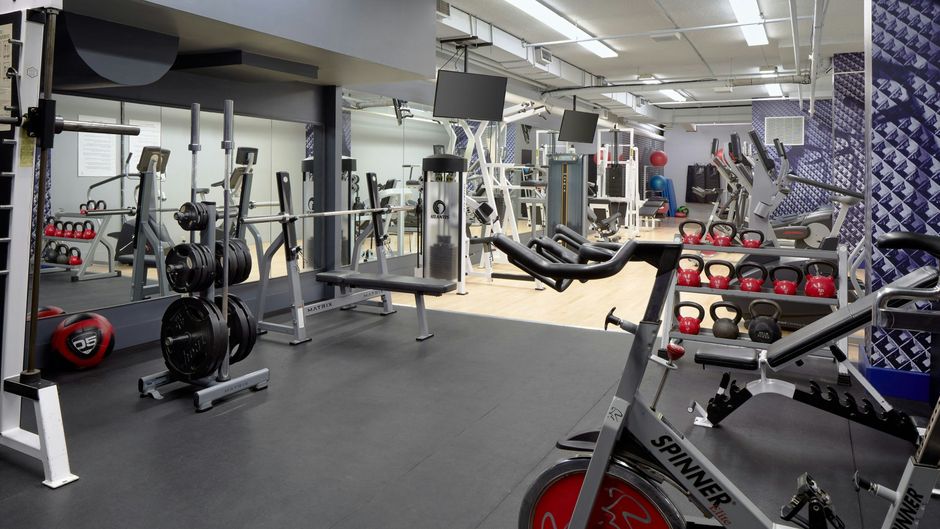 Delta Hotels by Marriott Montreal Health Club