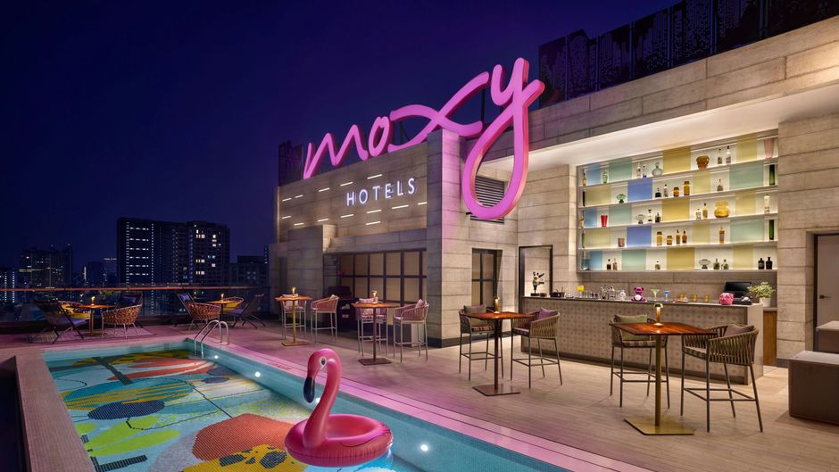Moxy Mumbai Andheri West Restaurant