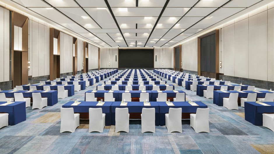 Renaissance Qingdao Hotel Meeting