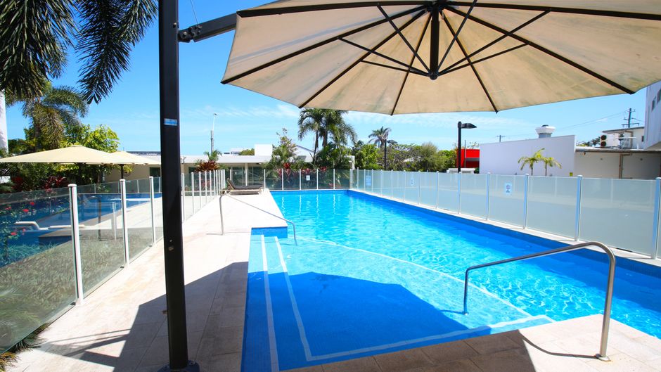 Lanai Riverside Apartments Pool
