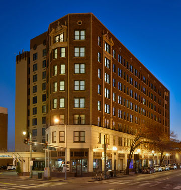 Doubletree Hotel Memphis Downtown