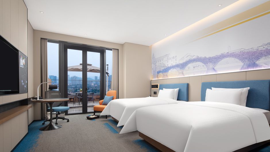 Hampton Hilton Wenling Room