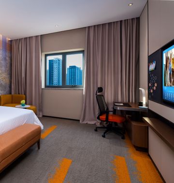 Hampton by Hilton Lize Business District