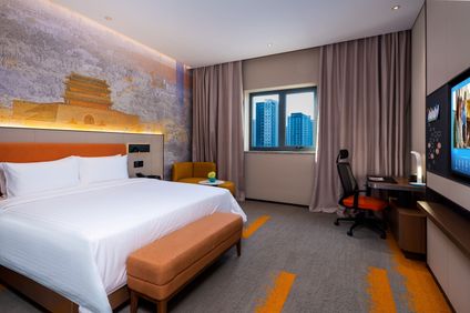 Hampton by Hilton Lize Business District