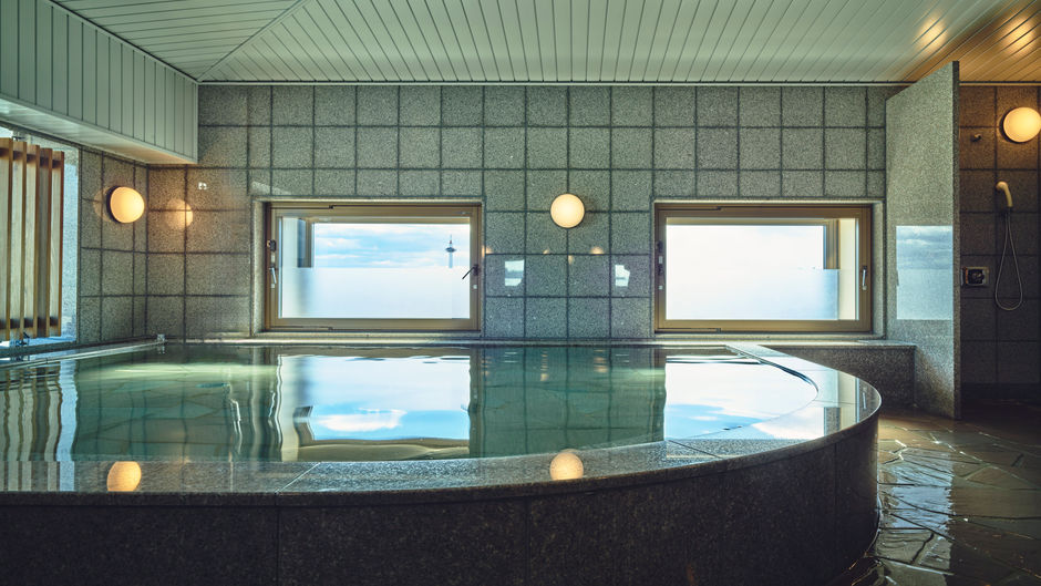 Holiday Inn Kyoto Gojo Lobby