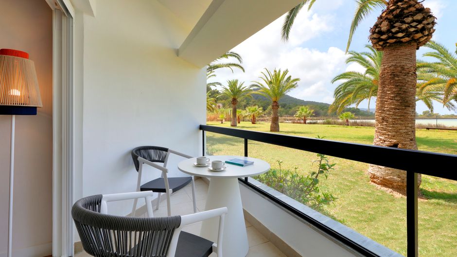 Grand Palladium Palace Ibiza Resort Exterior