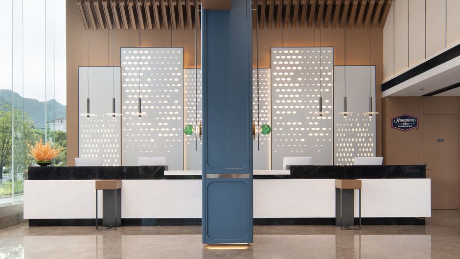 Hampton Inn Zhangjiajie Park Lobby