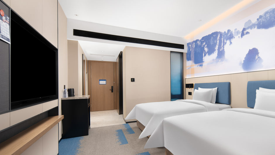Hampton Inn Zhangjiajie Park Room