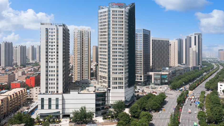 Hampton by Hilton Sanqiao Subway Station Exterior