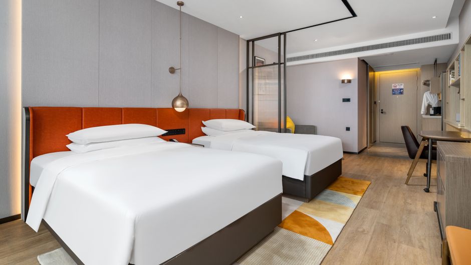Home2 Stes by Hilton Science & Tech Park Room
